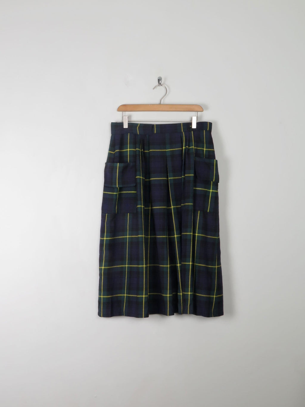 Navy & Green Tartan Wool Skirt 32" W - The Harlequin
