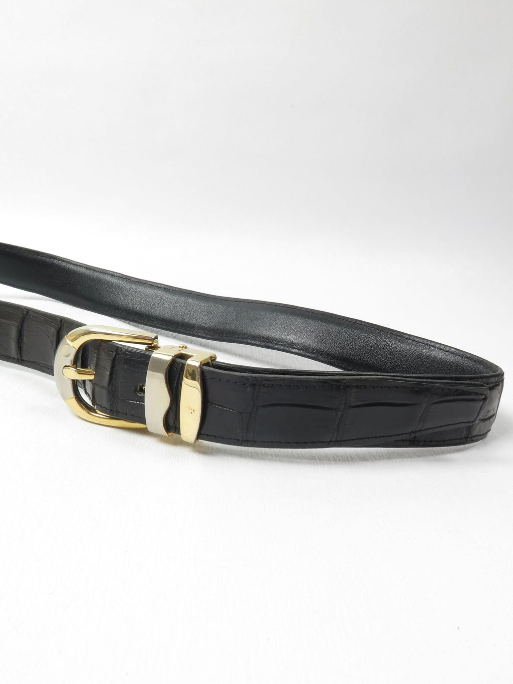 Women's Vintage Black Leather Belt With Texture S - The Harlequin