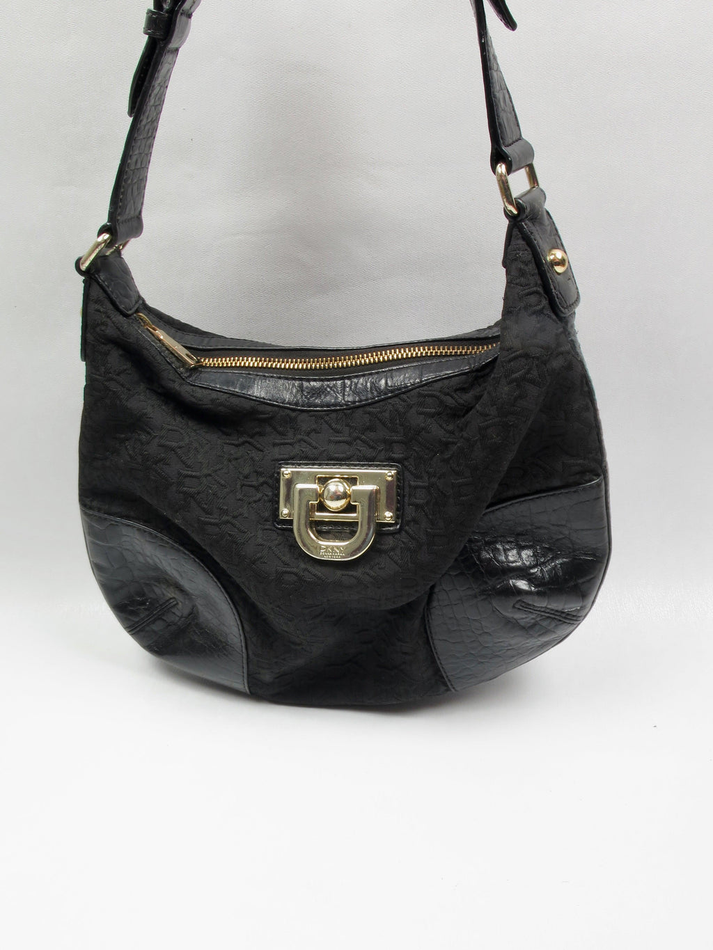 Women's Vintage DKNY Shoulder Bag Black - The Harlequin