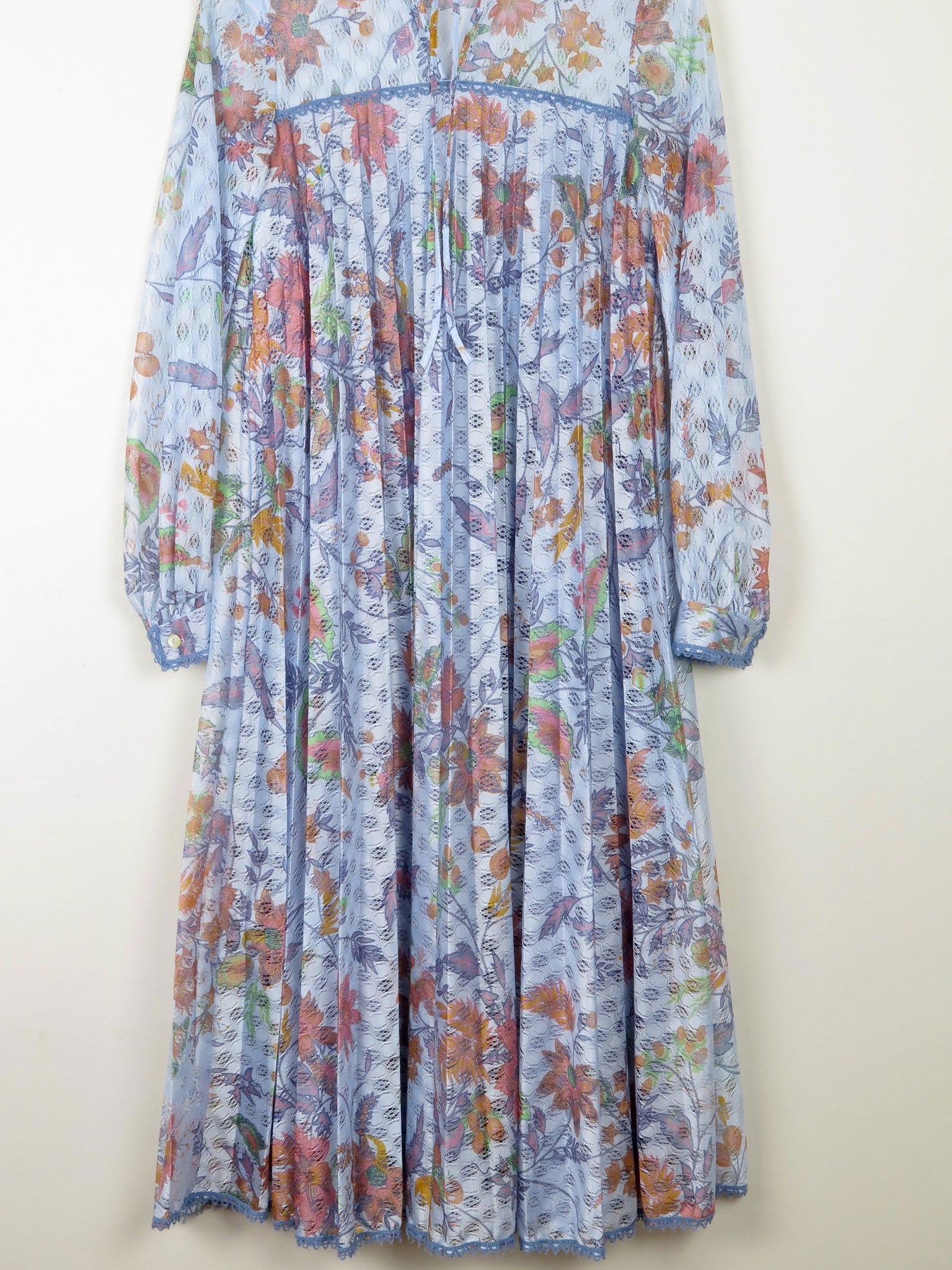 1970s Vintage Dress Printed Blue Lace Jintys S - The Harlequin