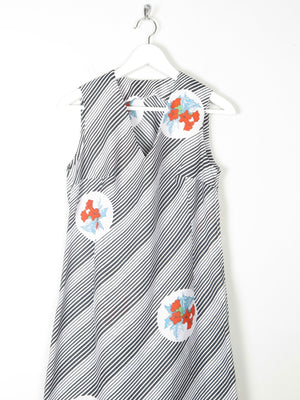 1970s Vintage Printed Maxi Dress S 8/10 - The Harlequin