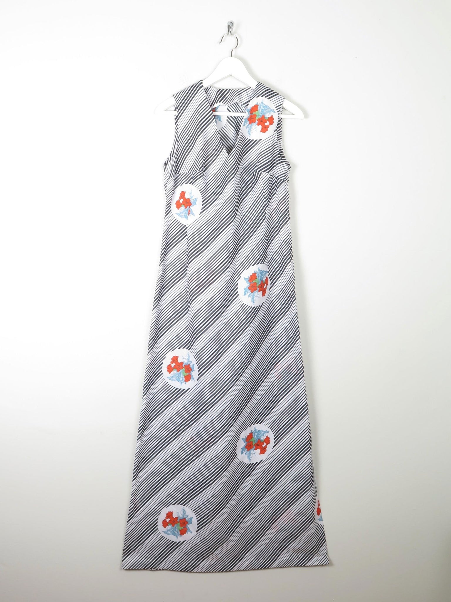 1970s Vintage Printed Maxi Dress S 8/10 - The Harlequin