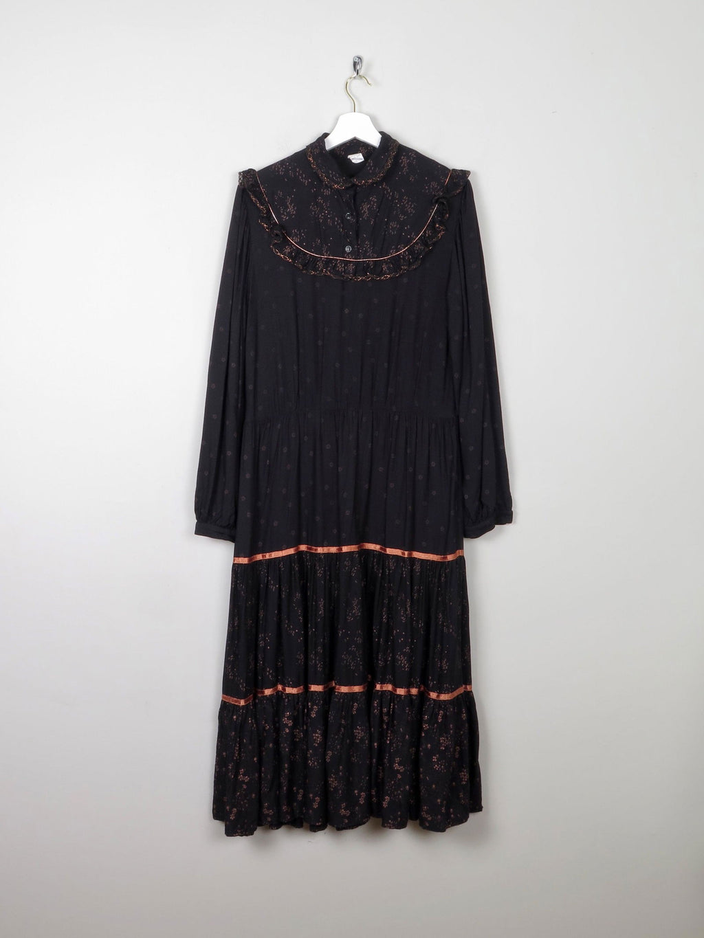Black Vintage 1970s Prairie Style Midi Dress M/L - The Harlequin