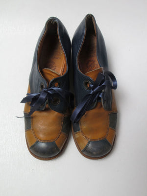Blue & Tan Lace Up Vintage 1970s Shoes 37/4 - The Harlequin