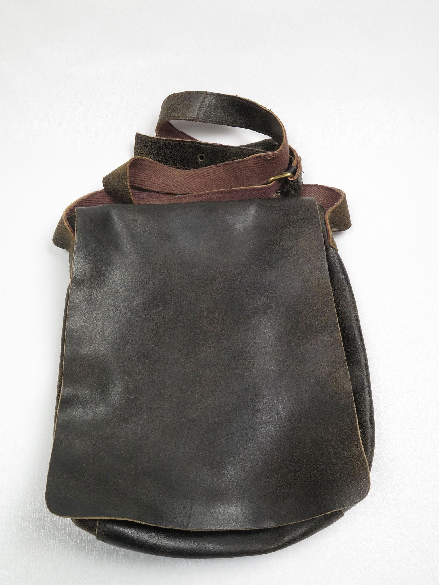 Brown Leather Messenger Bag - The Harlequin