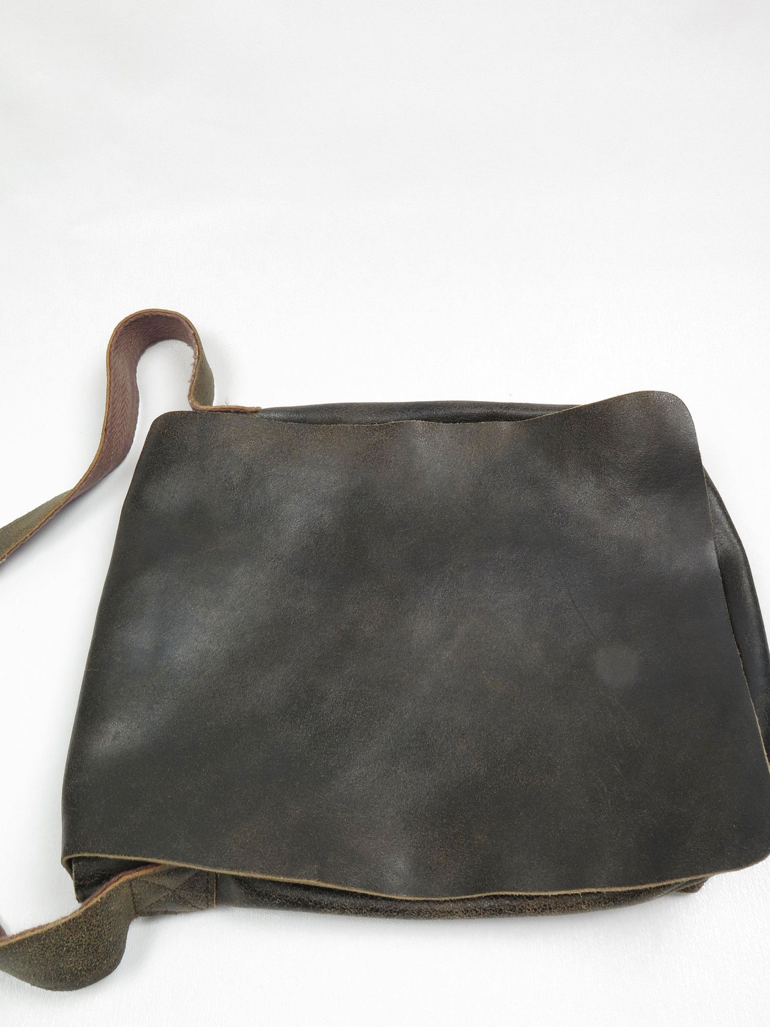 Brown Leather Messenger Bag - The Harlequin