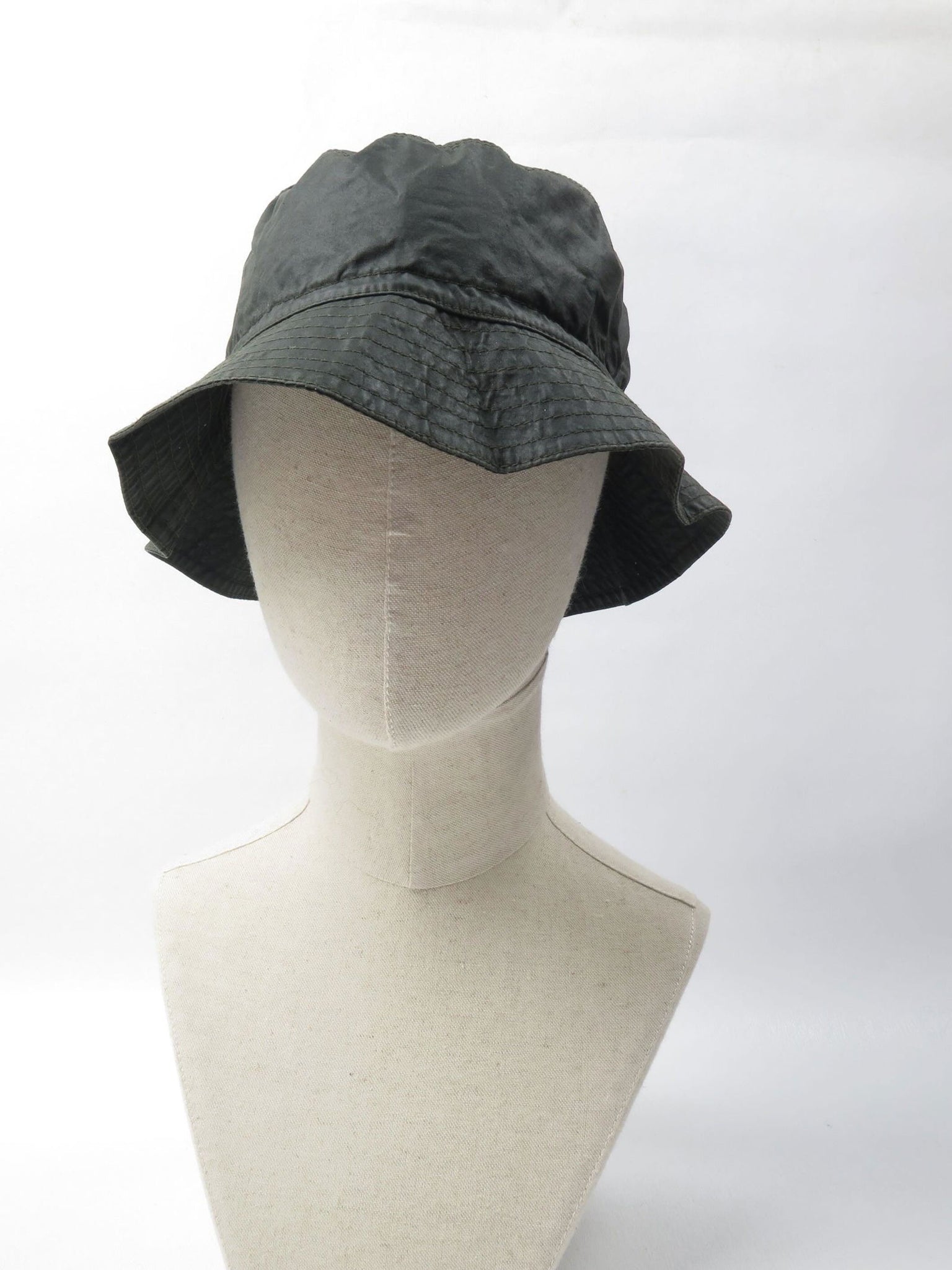 Green Waxed Vintage Burberry Bucket hat 57/S - The Harlequin