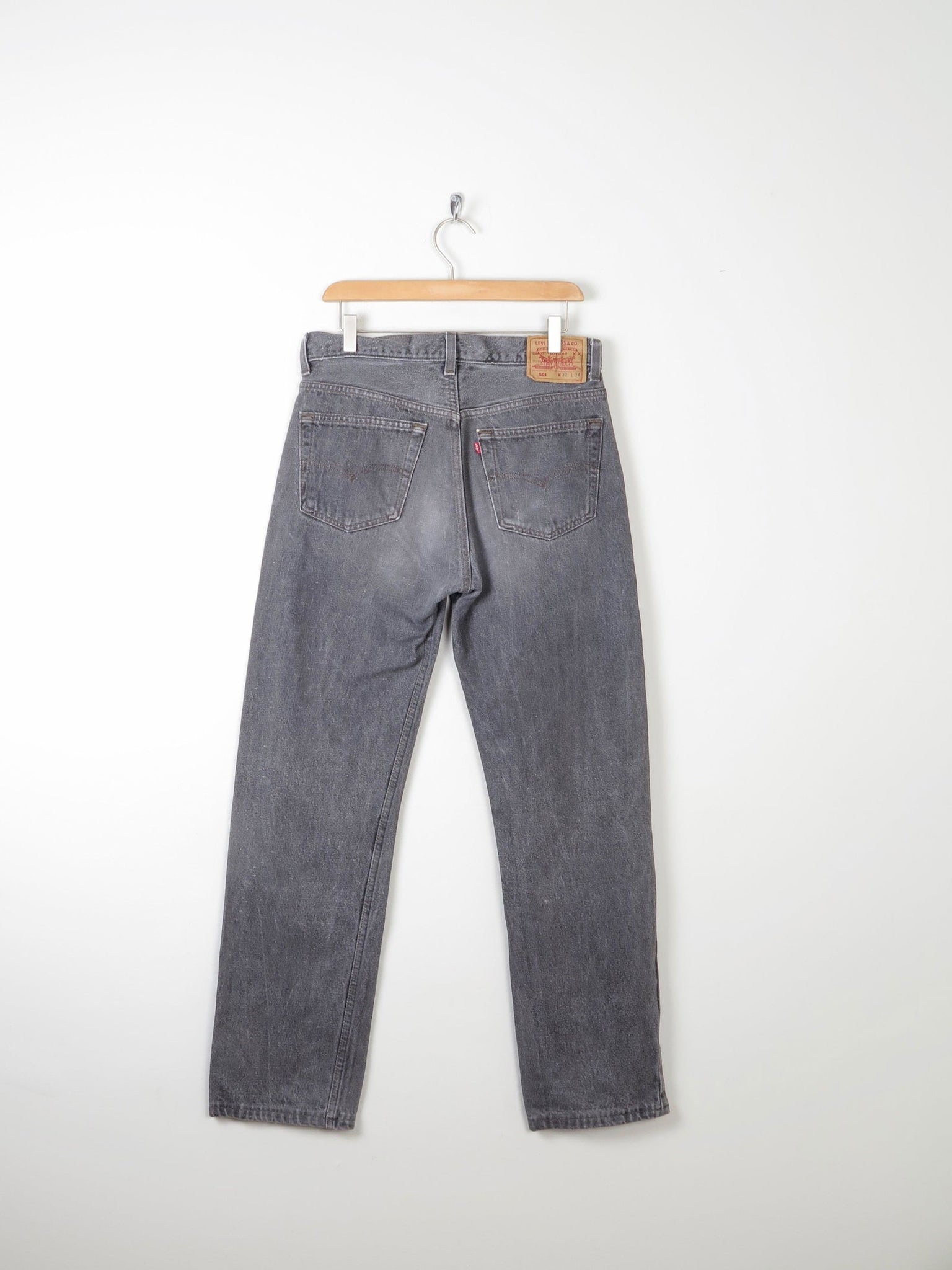 Grey Vintage Levi's Jeans 501s 32" - The Harlequin