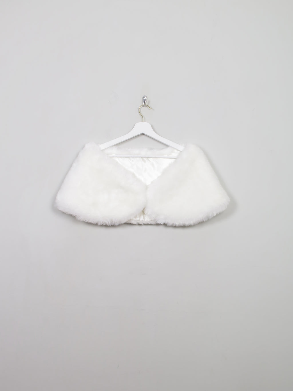 Women's New Ivory Faux Fur Wrap Cape