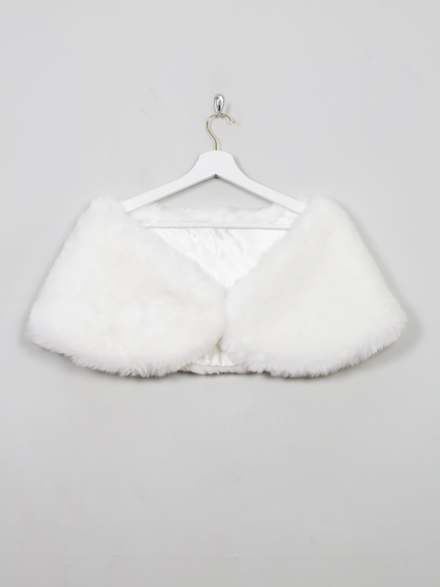 Women's New Ivory Faux Fur Wrap Cape - The Harlequin