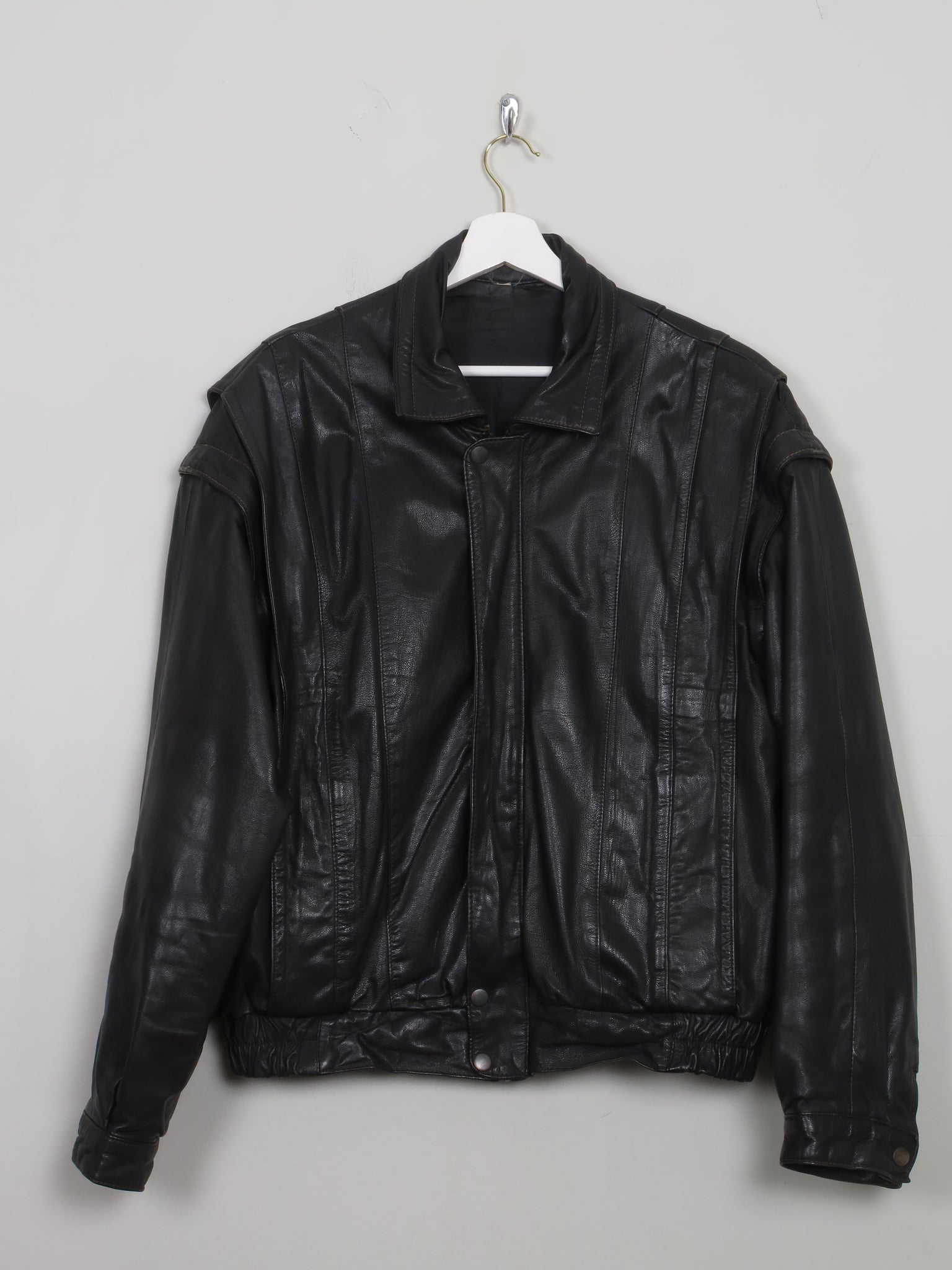 Men's Vintage Black Leather S - The Harlequin