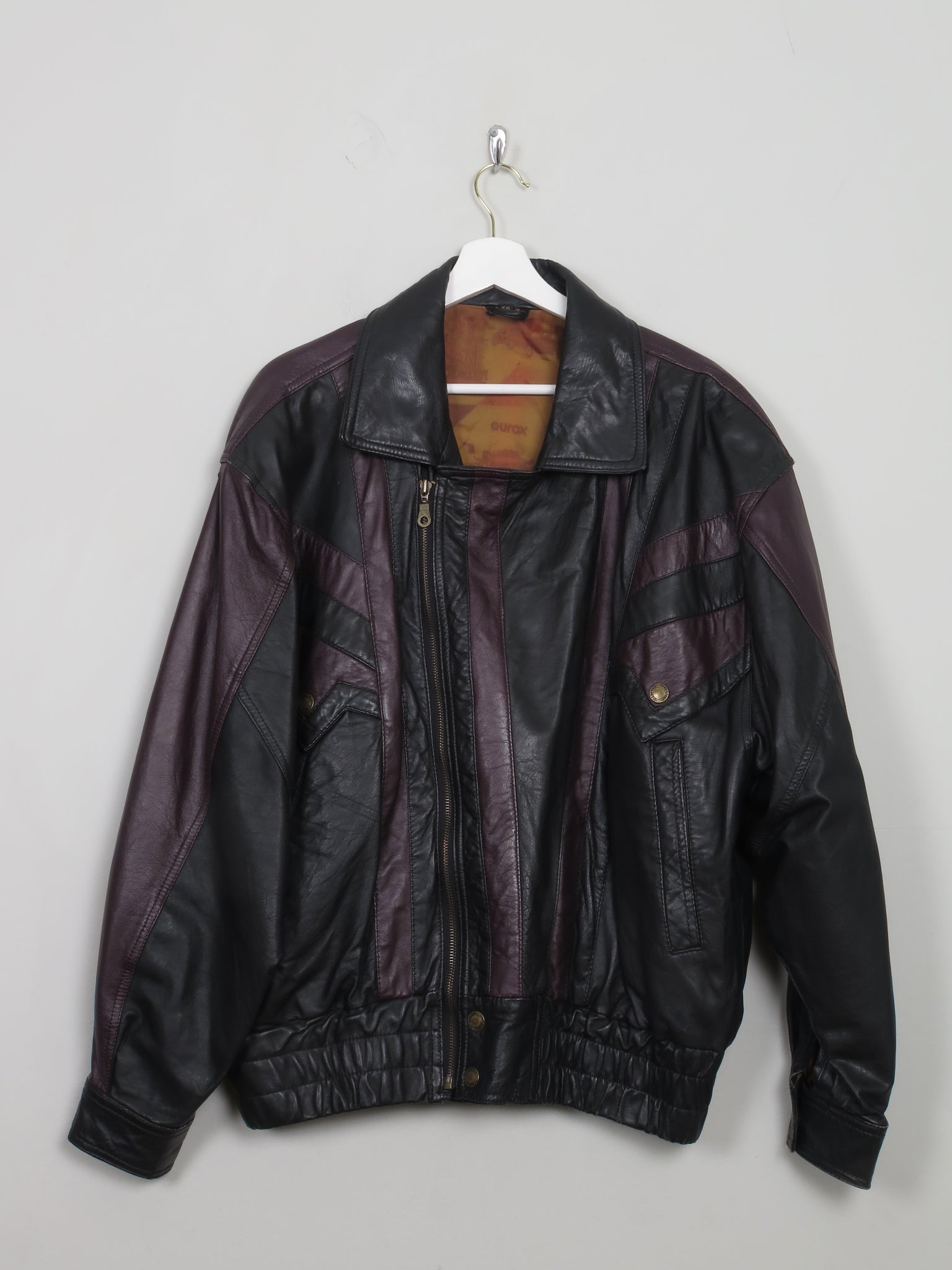 Men's Vintage Leather Bomber Jacket M - The Harlequin