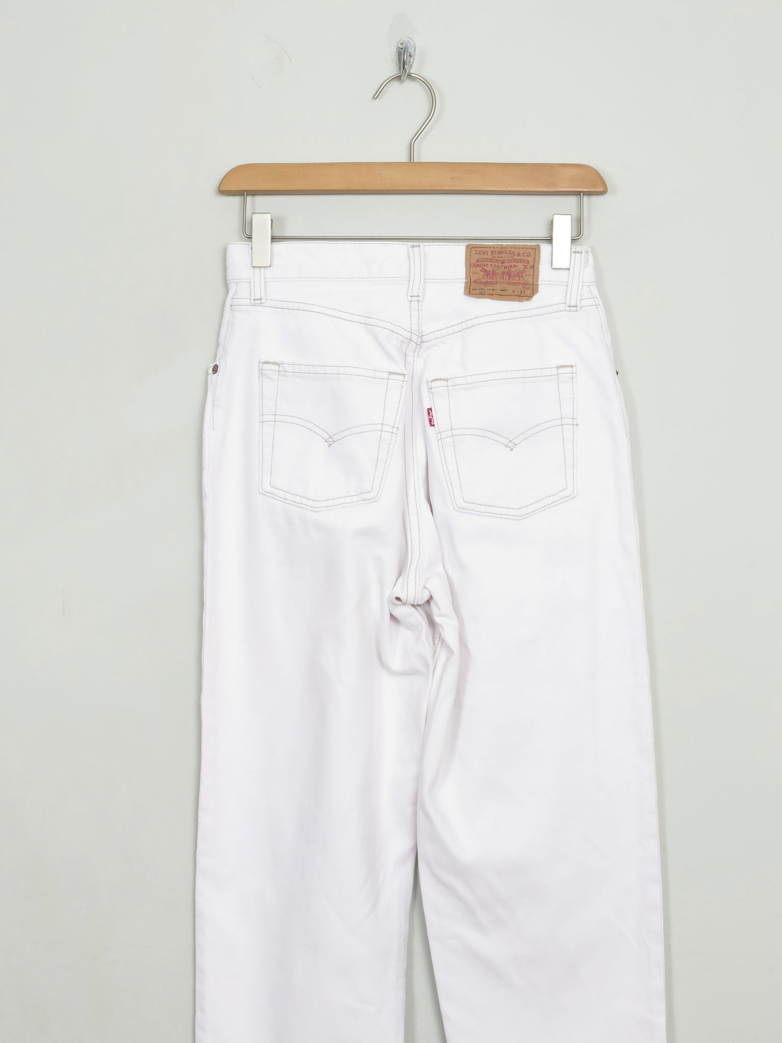 Vintage White Lady Levis 25/26" W 32" L - The Harlequin