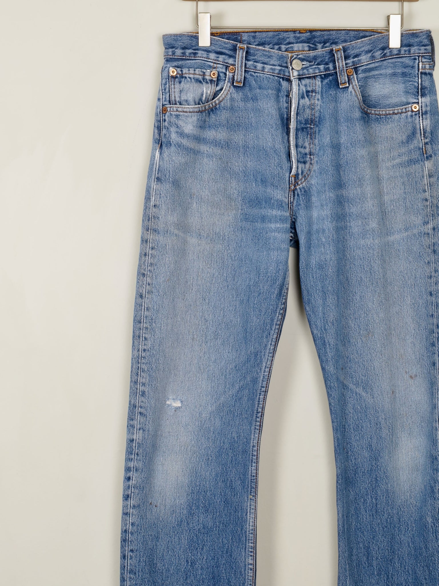 Men's Vintage Blue Levi’s Jeans 30/30 Relaxed  Fit
