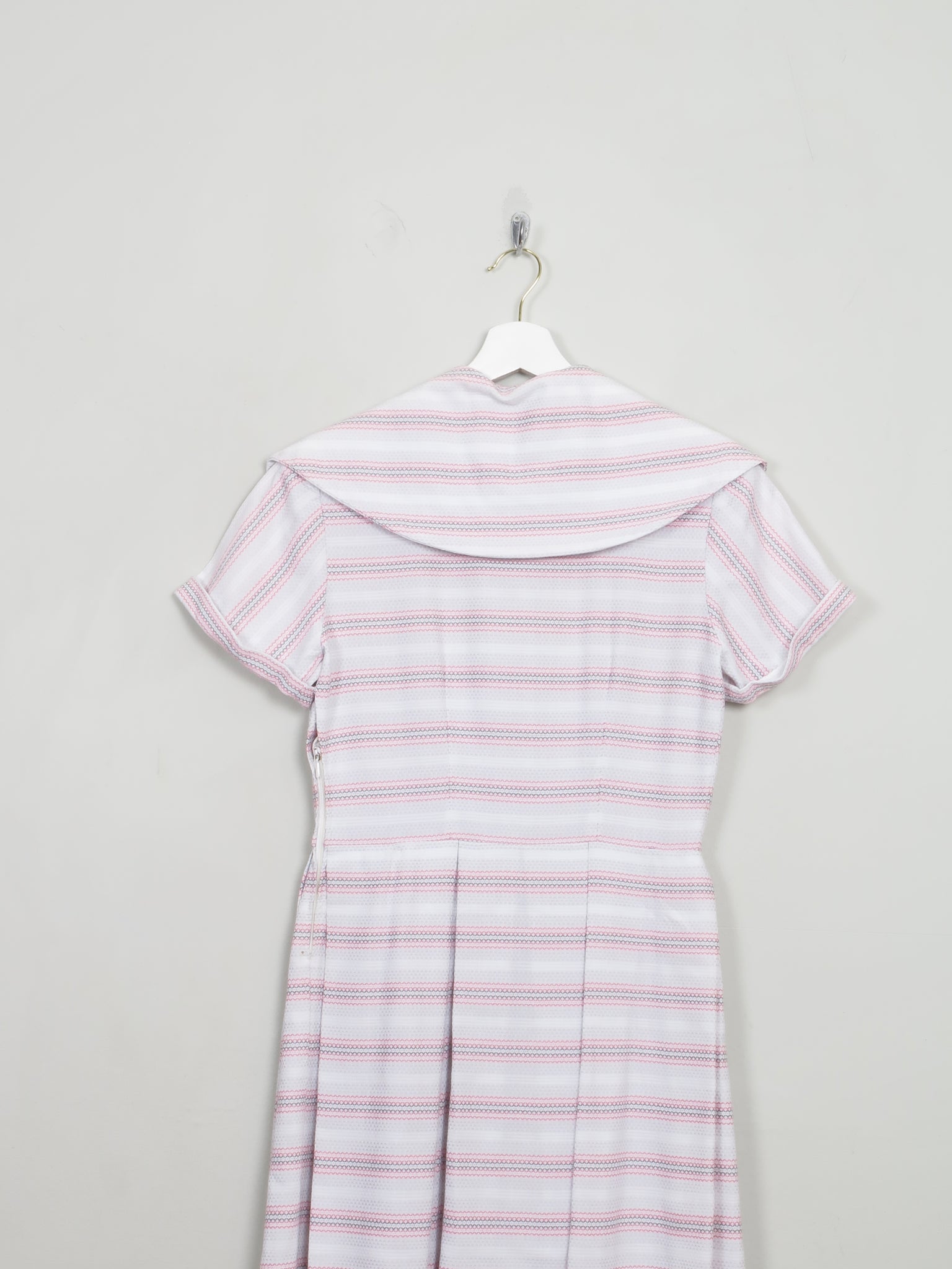 Vintage 1950s White Patterned Day Dress XS/S