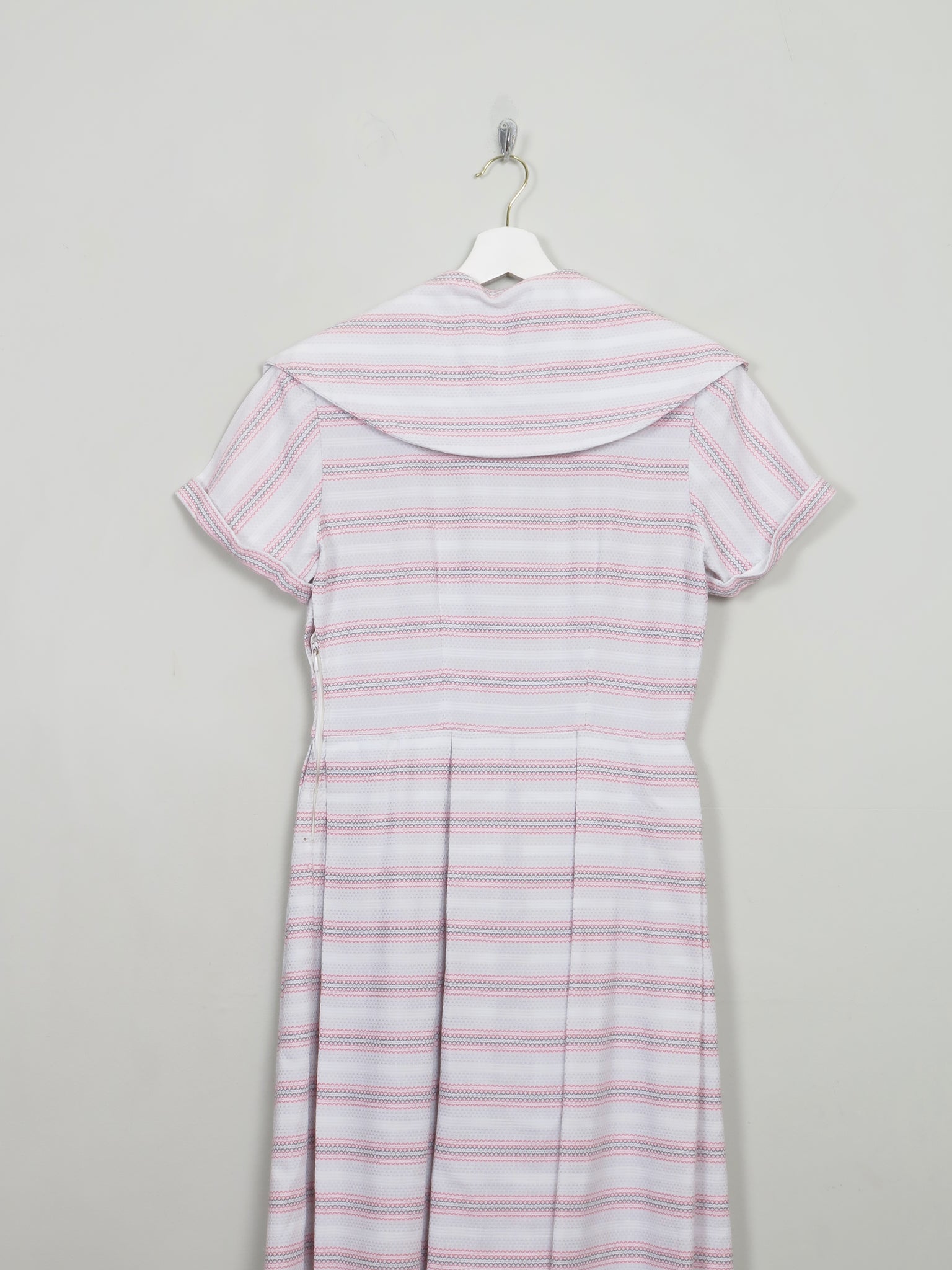 Vintage 1950s White Patterned Day Dress XS/S