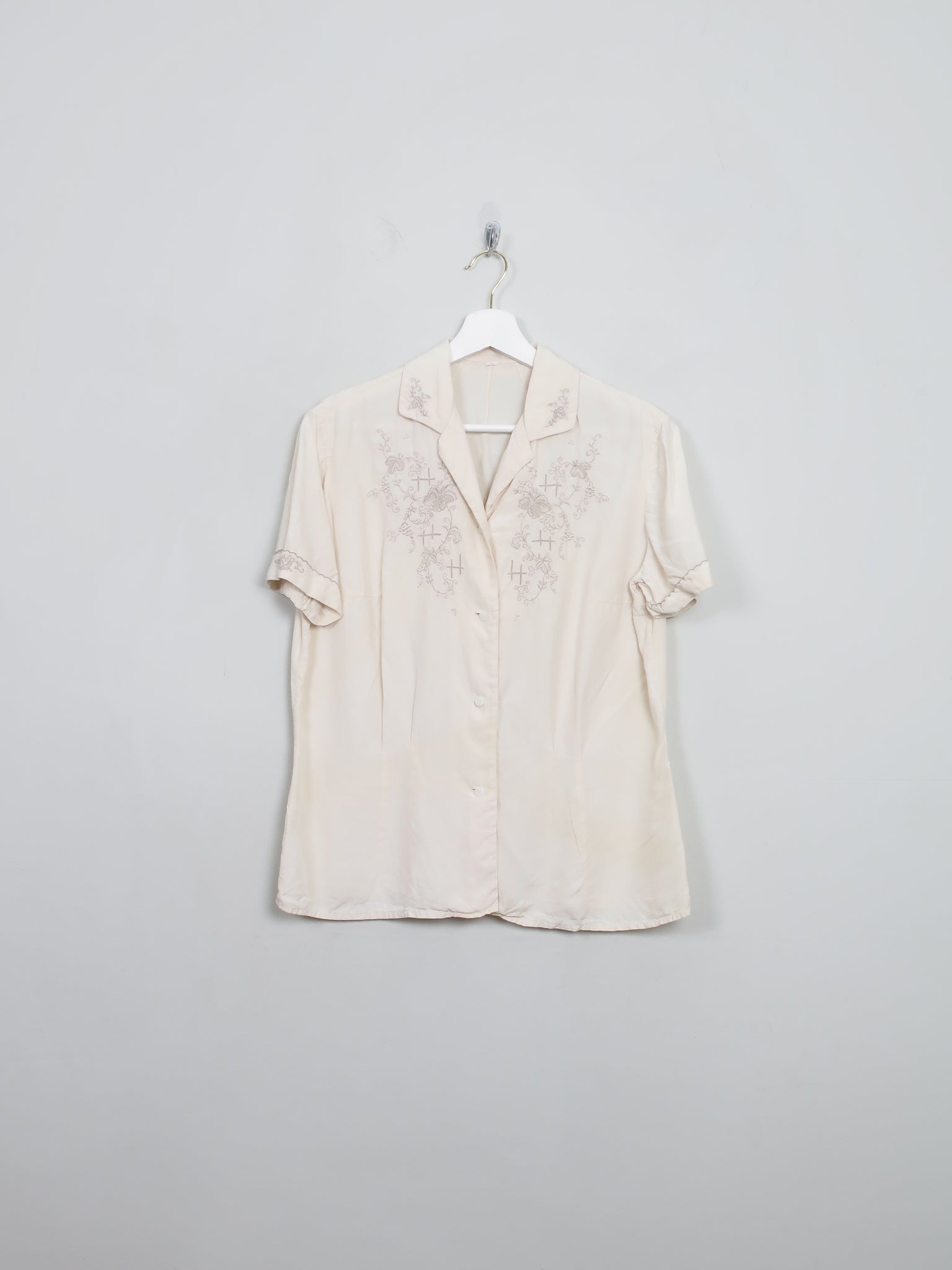 Women's Vintage Cream Silk Embroidered Blouse S/M - The Harlequin