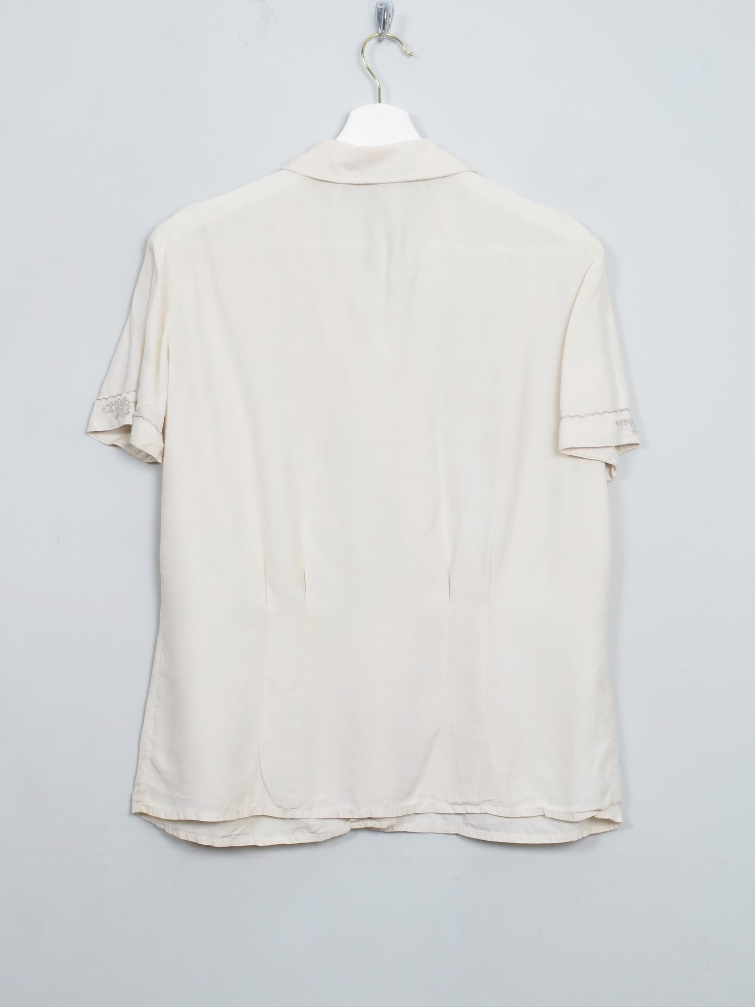 Women's Vintage Cream Silk Embroidered Blouse S/M - The Harlequin