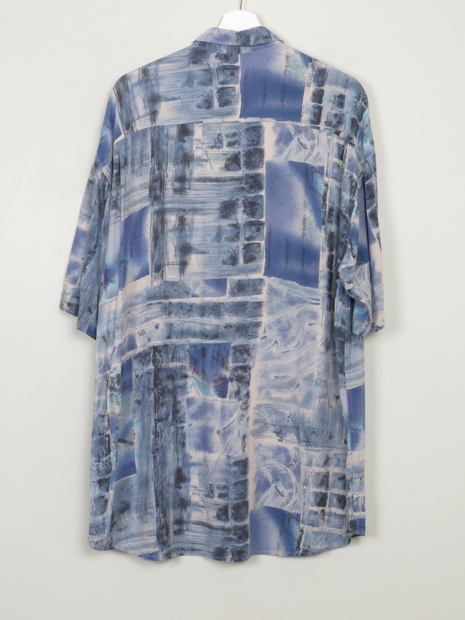 Men's Vintage Printed Blue Shirt L - The Harlequin