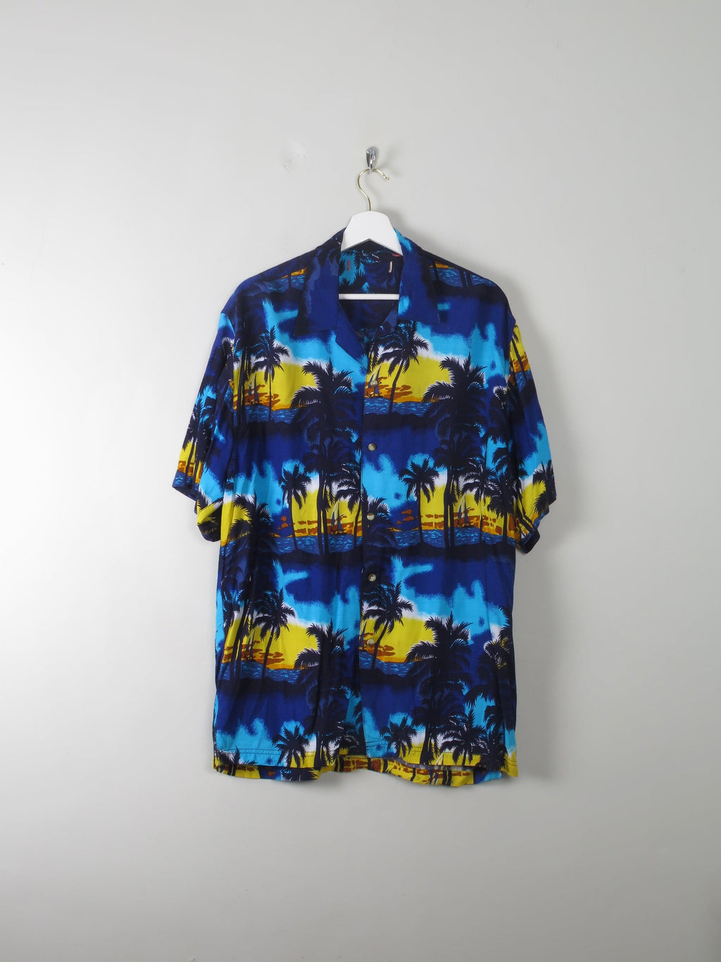 Men's Vintage Hawaiian Shirt XL - The Harlequin