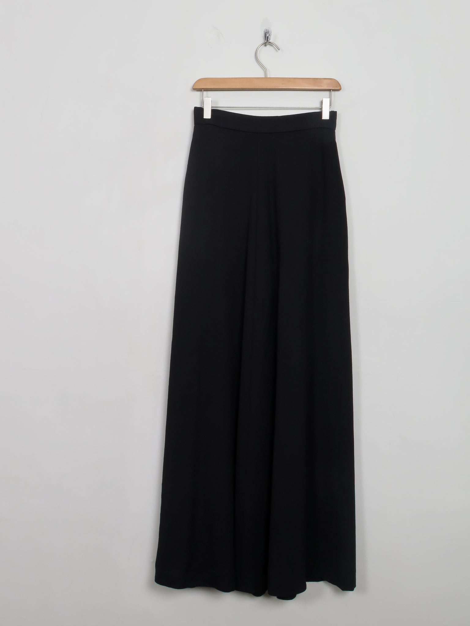 Vintage Long Black Maxi Skirt With Pockets 27" W XS/S - The Harlequin