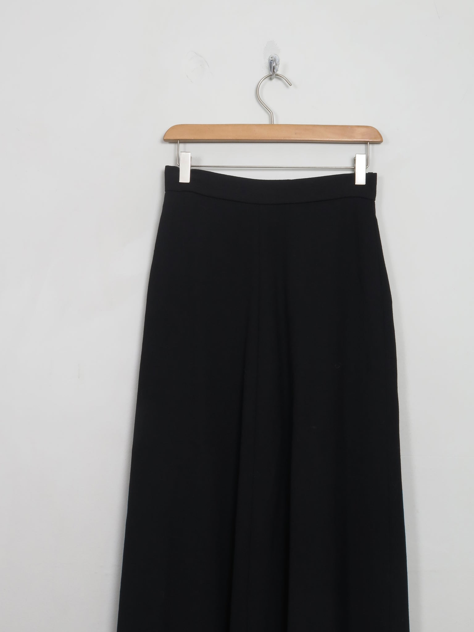 Vintage Long Black Maxi Skirt With Pockets 27" W XS/S - The Harlequin