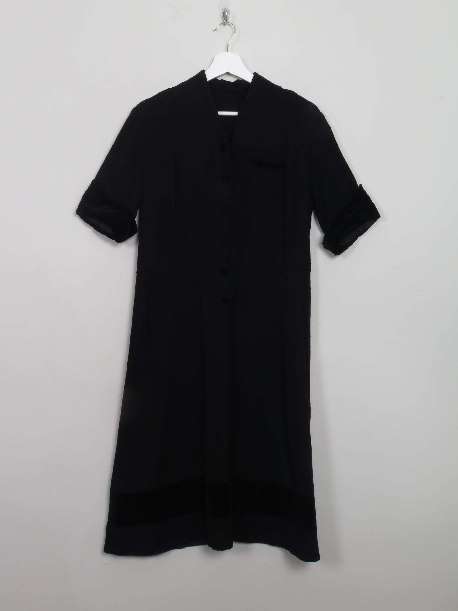 Vintage Black 1940s/50s Wool Dress With Velvet Trims S