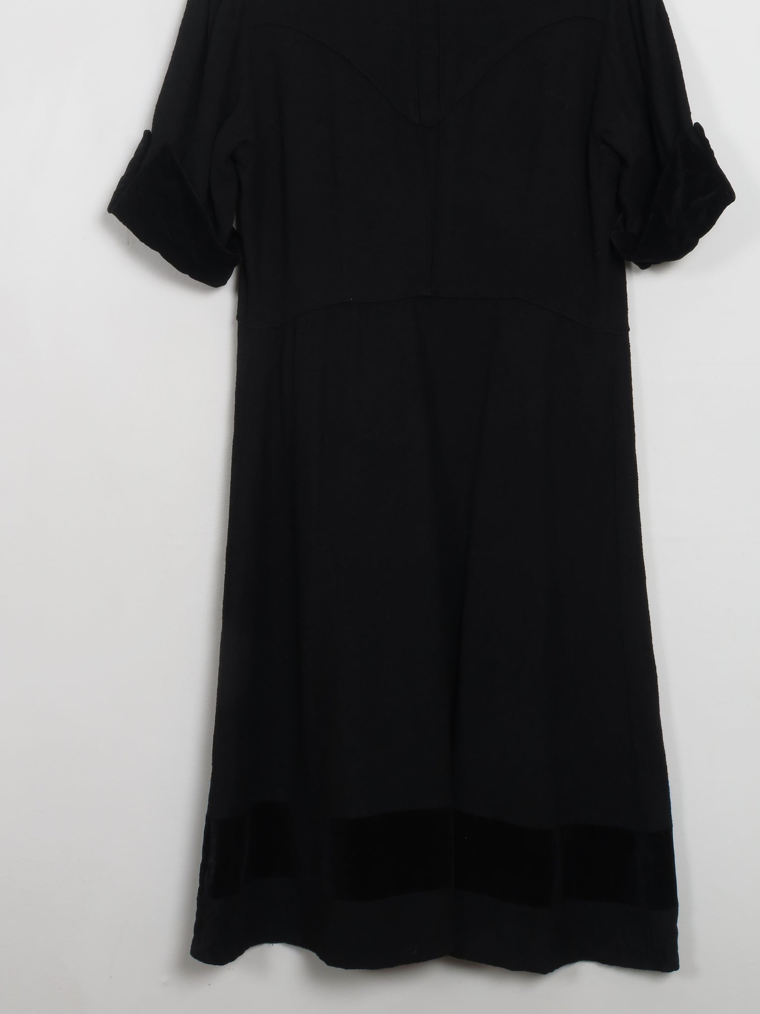 Vintage Black 1940s/50s Wool Dress With Velvet Trims S