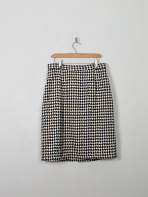 Vintage Black & White Herringbone Pencil Skirt 32" W - The Harlequin