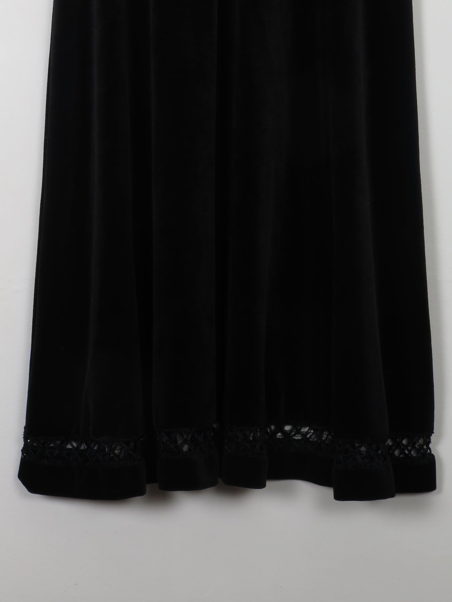 Vintage Black Velvet Midi Skirt 30W - The Harlequin