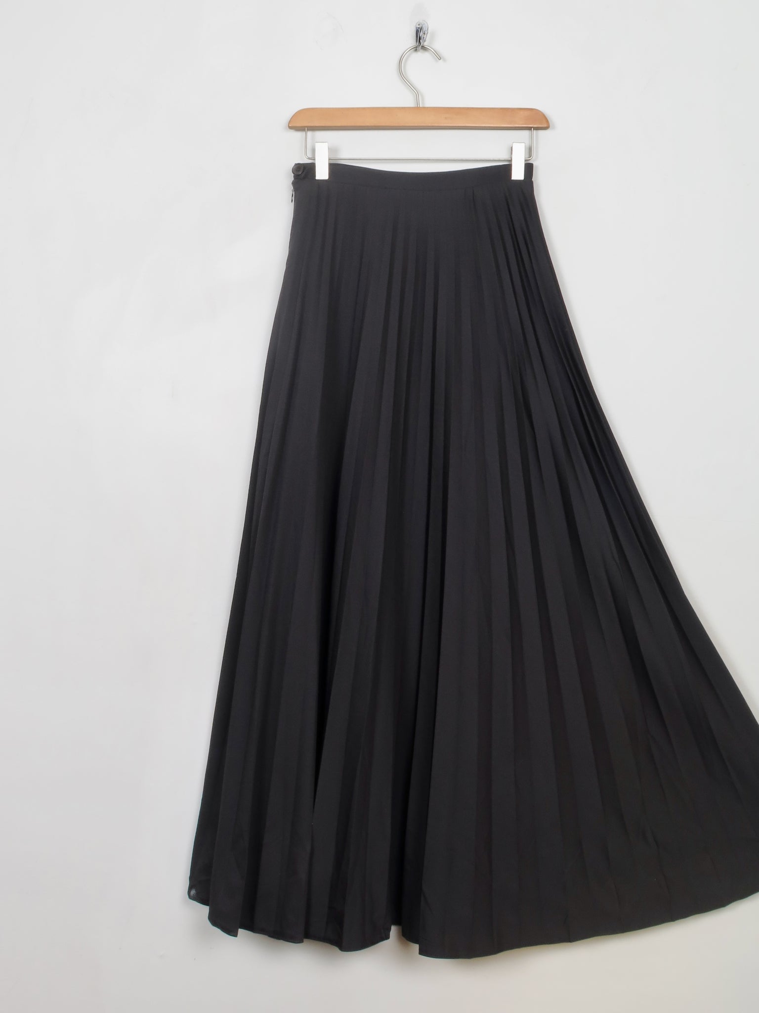 Vintage Black Long Pleated Skirt XS 25" W