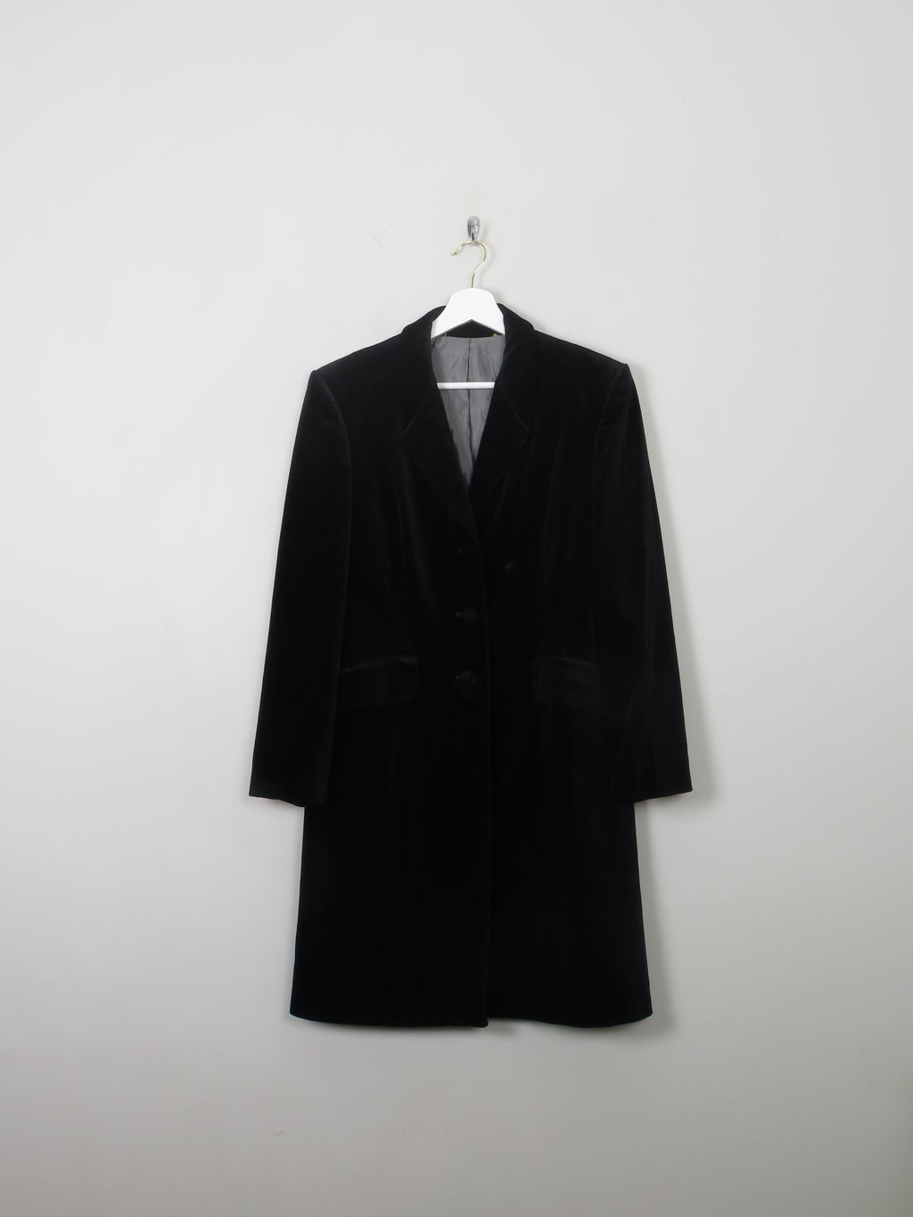 Women's Vintage Black Velvet Coat M - The Harlequin