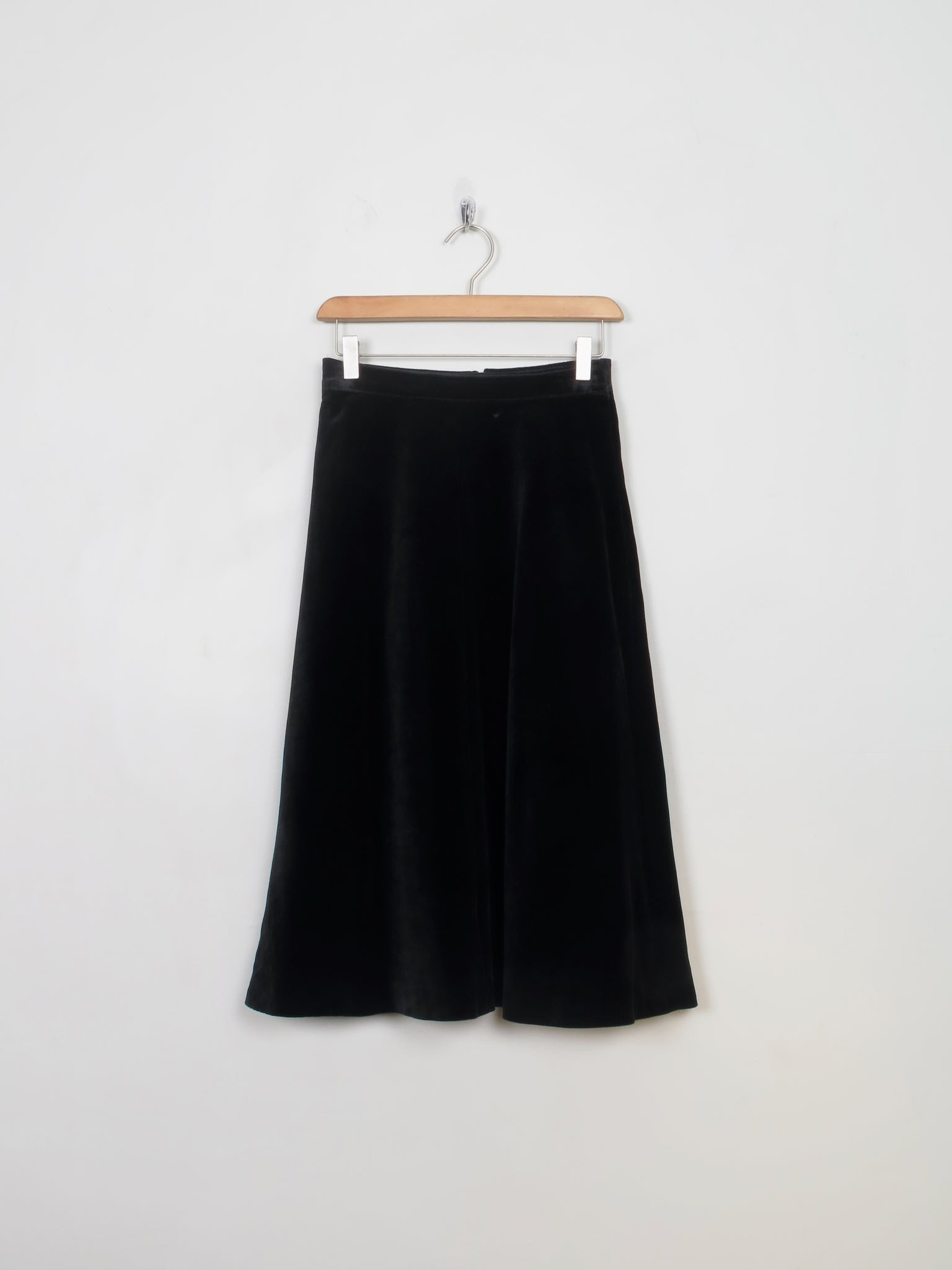 Vintage Black Velvet Knee Length Skirt 25"W