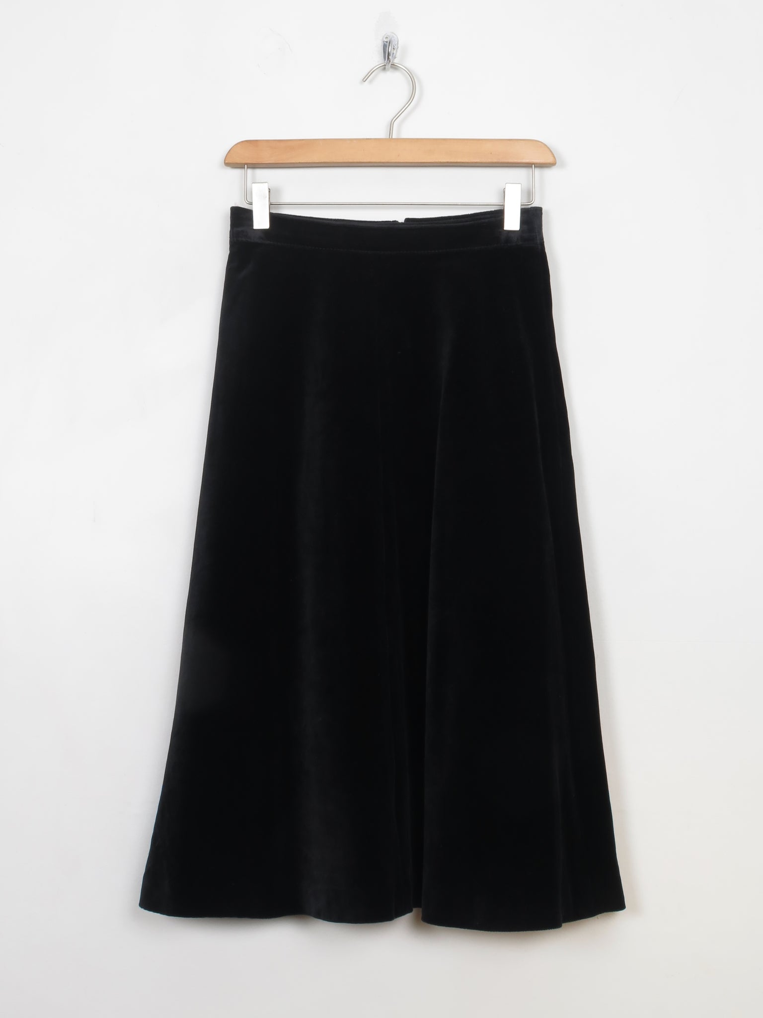 Vintage Black Velvet Knee Length Skirt 25"W