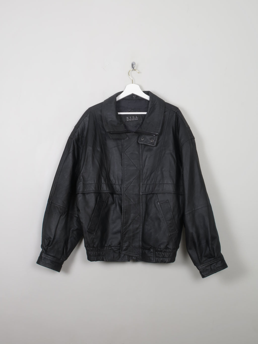 Men's Vintage Black Leather Bomber Jacket M/L - The Harlequin