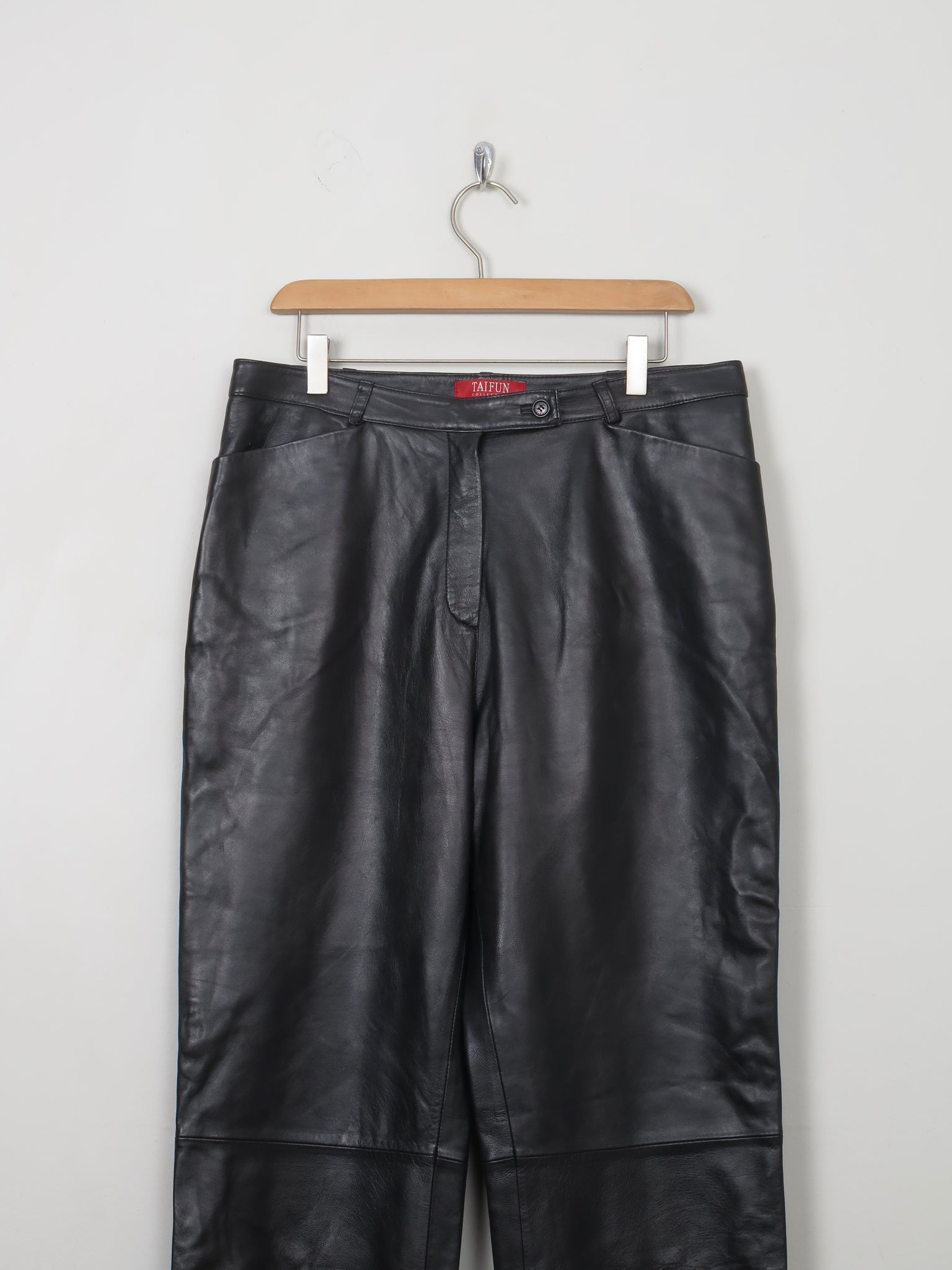 Women's Vintage Black Leather Trousers 33" W 30"L - The Harlequin