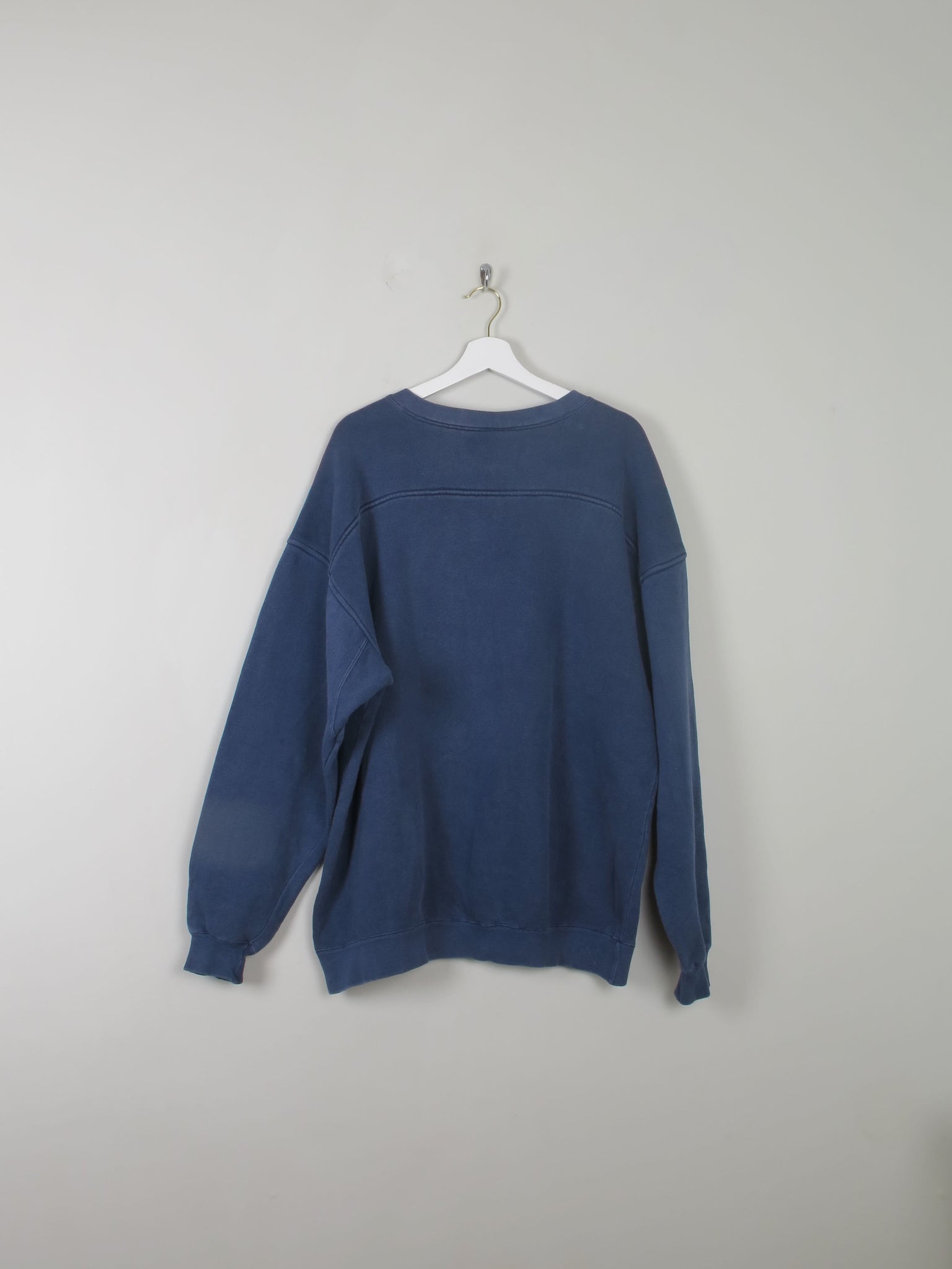 Men's Vintage Navy Embroidered Sweatshirt L/XL - The Harlequin