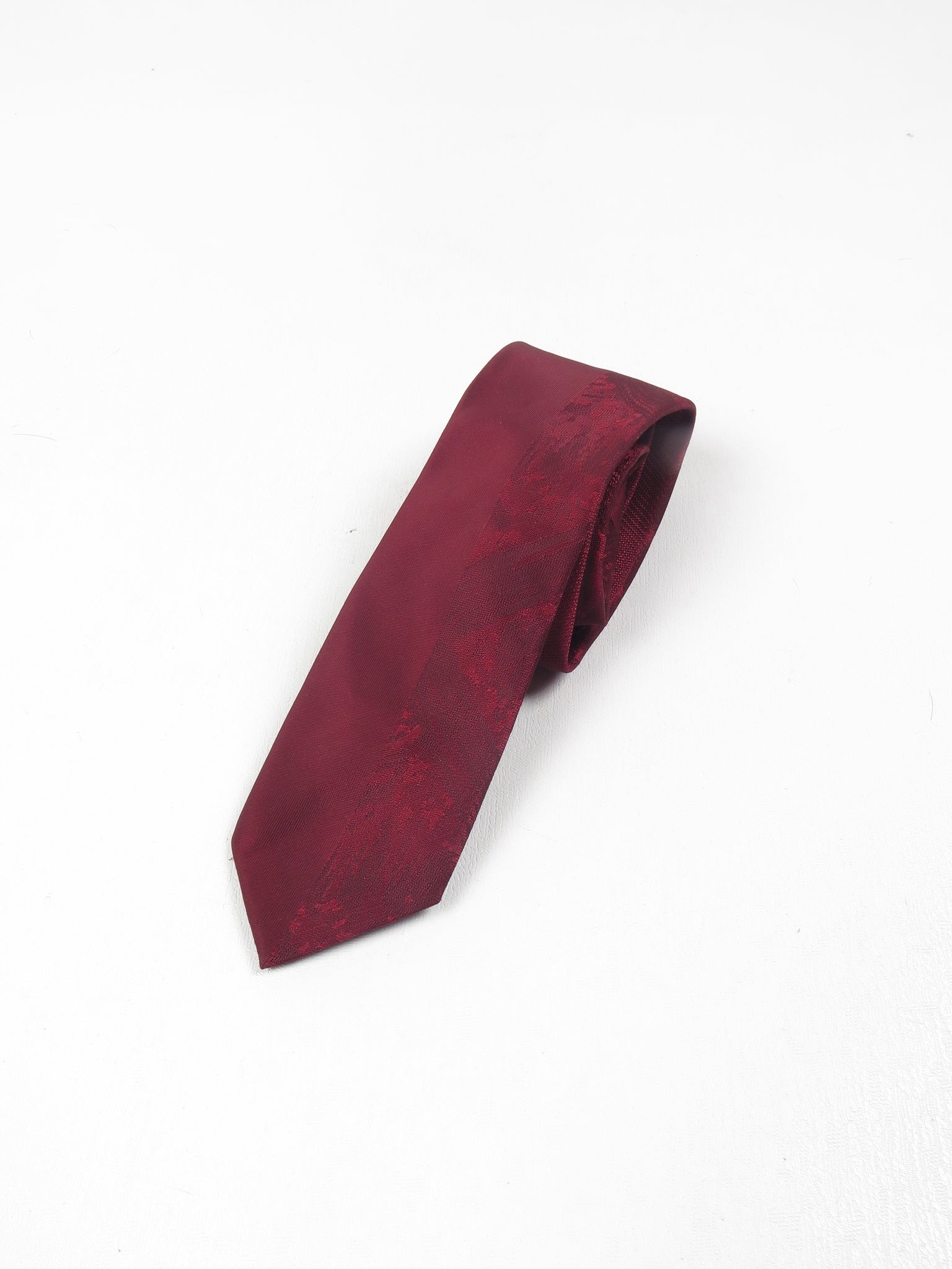 Vintage Wine Tie