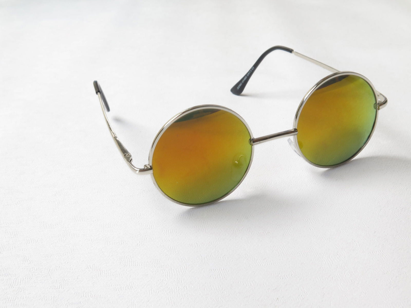 Lennon Round Mirrored Sunglasses With Different Coloured Lenses New - The Harlequin