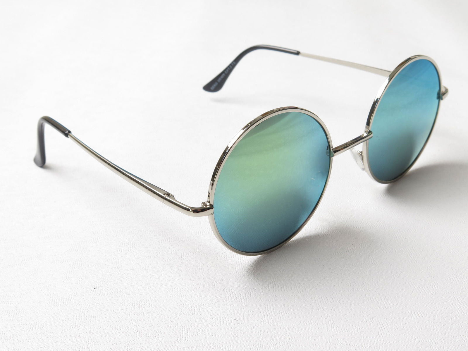Lennon Round Mirrored Sunglasses With Different Coloured Lenses New - The Harlequin
