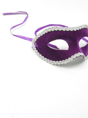 Masquerade Masks Velvet - The Harlequin