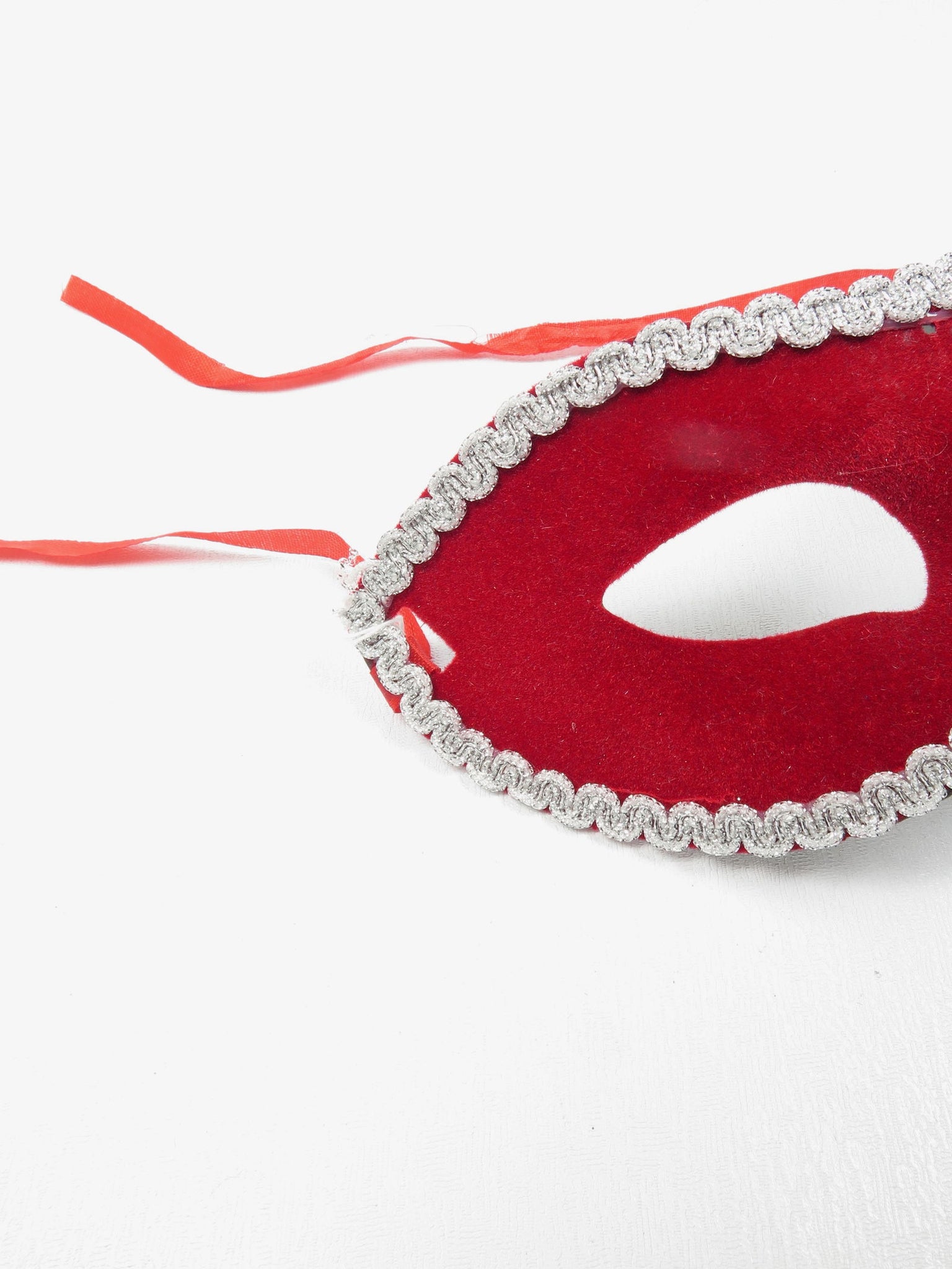 Masquerade Masks Velvet - The Harlequin