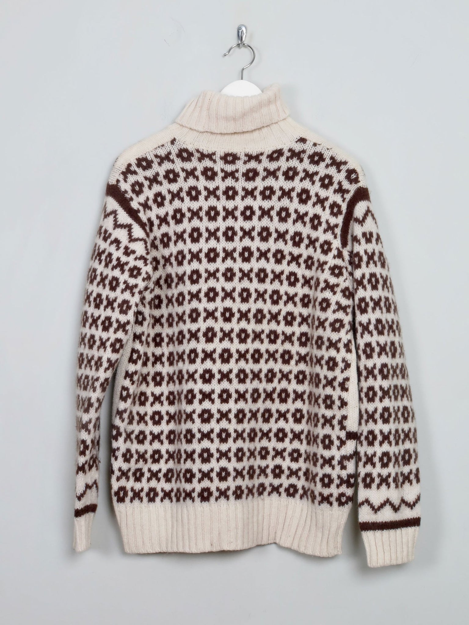 Men's Cream Vintage Polo Neck Deer Jumper M - The Harlequin