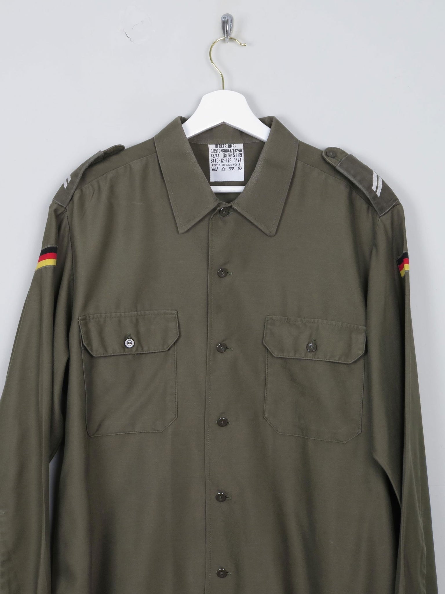 Men's Green Vintage Army Shirt L/XL - The Harlequin