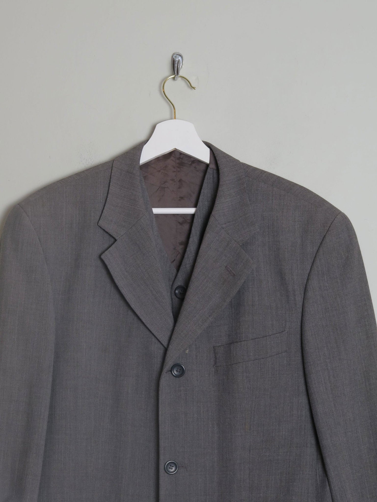 Men's Grey Three Piece Vintage Suit 38" {Oversized Jacket} - The Harlequin