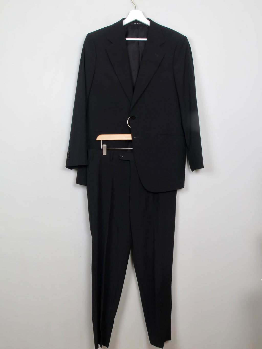 Men's Vintage Black Giorgio Armani Suit 38/40" - The Harlequin