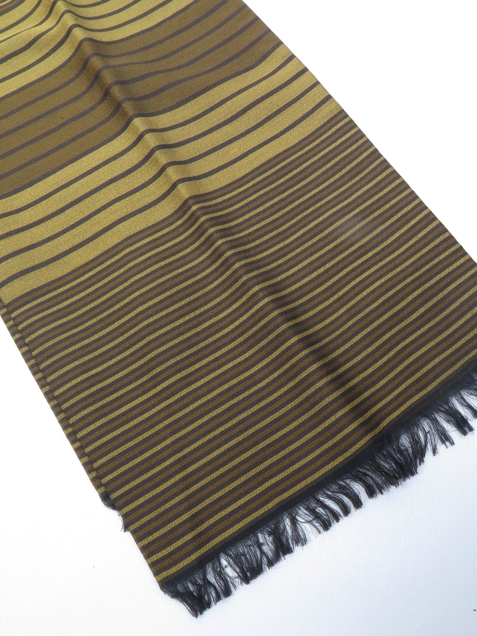 Mens Classic Vintage Green  Printed Cravat Style Scarf - The Harlequin