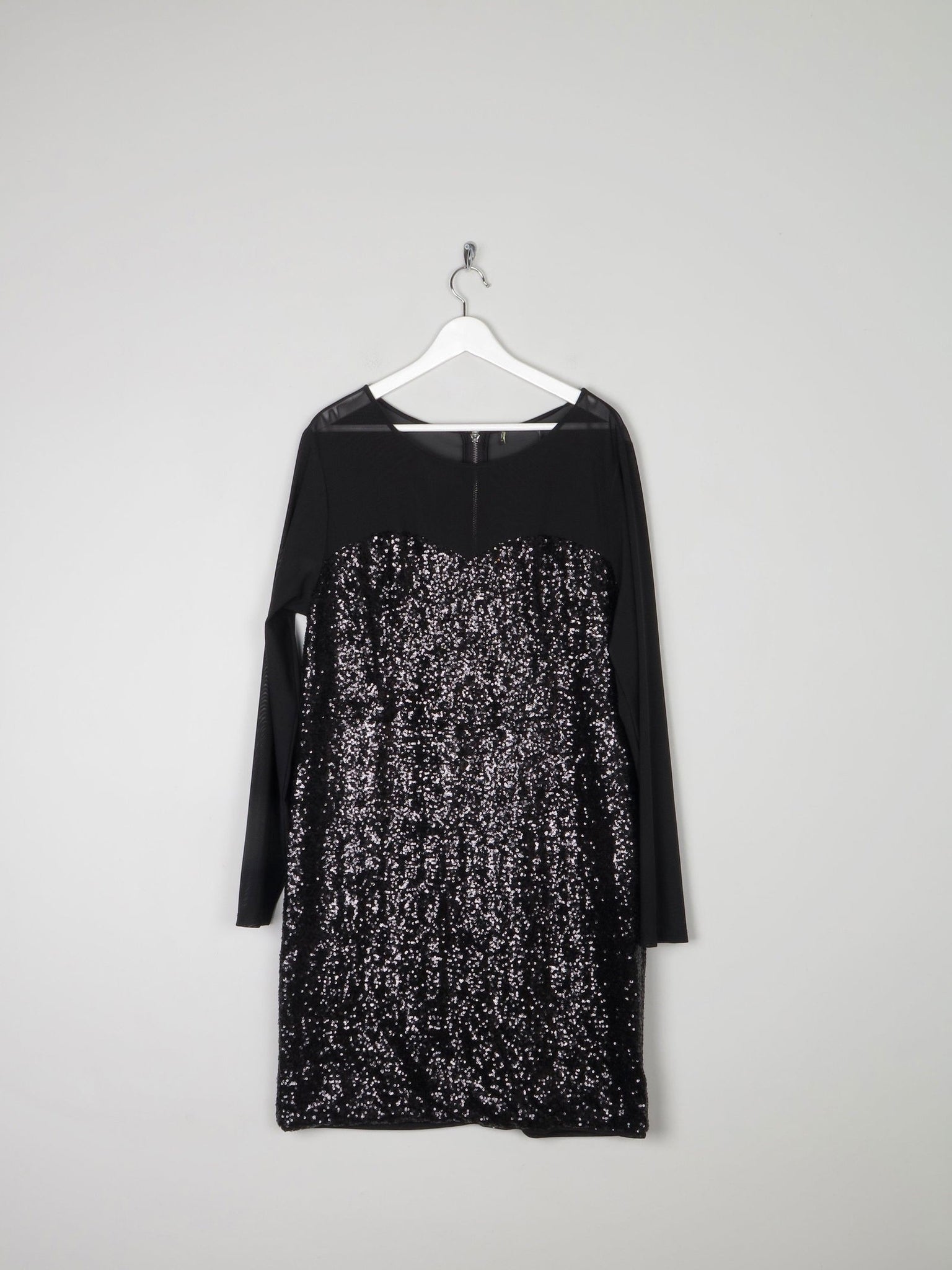 New Black Sequin & Black Dress XL/XXL - The Harlequin