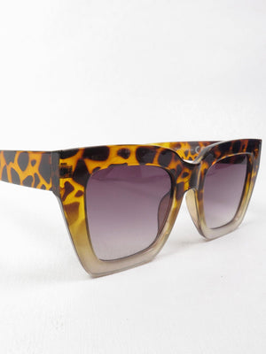 Oversized Square Women’s 70s Style Sunglasses - The Harlequin