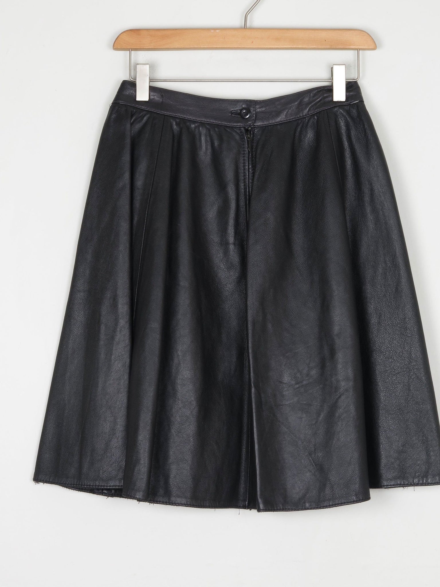 Vintage Black Leather Skater Mini Skirt 26"/6/8 - The Harlequin